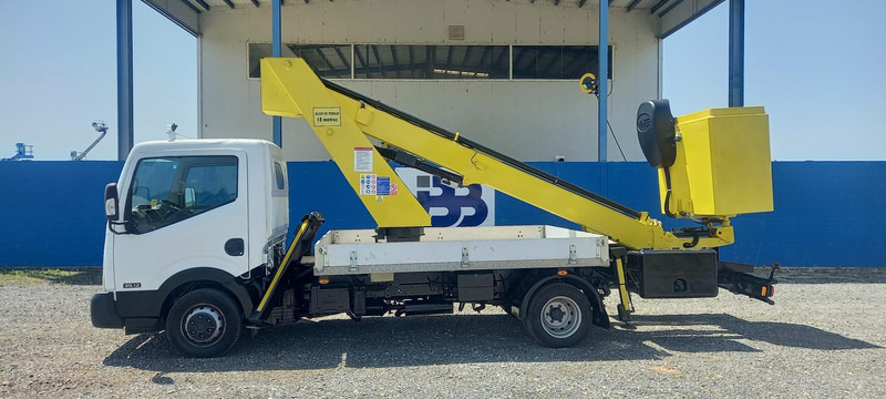 Nissan CABSTAR NT400 MOVEX TLR18 - شاحنة, شاحنة كرين: صورة 1 Nissan CABSTAR NT400 MOVEX TLR18 - شاحنة, شاحنة كرين: صورة 1