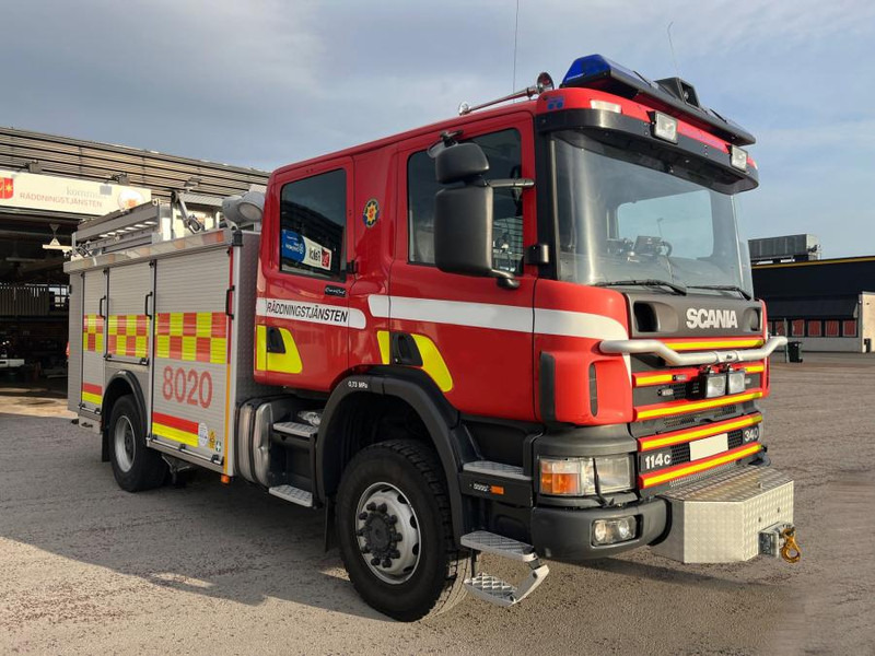 Scania 114C 4x4 - شاحنة حريق: صورة 1 Scania 114C 4x4 - شاحنة حريق: صورة 1