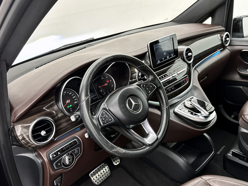 Mercedes-Benz V-Klasse 220d Lang Avantgarde Edition 8 Persoons incl. BPM Elektr schuifdeuren Nappa Leder Pano 8 zitplaatsen Geel kenteken - حافلة صغيرة, ميكروباص: صورة 4 Mercedes-Benz V-Klasse 220d Lang Avantgarde Edition 8 Persoons incl. BPM Elektr schuifdeuren Nappa Leder Pano 8 zitplaatsen Geel kenteken - حافلة صغيرة, ميكروباص: صورة 4