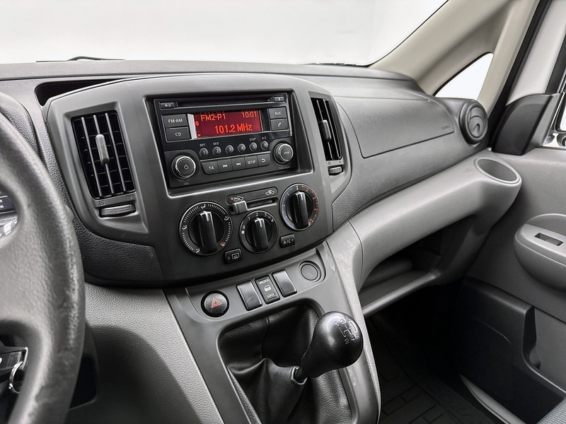 Nissan NV200 1.6 Business Marge Benzine Achteruitrijcamera Trekhaak Sidebars NAP Betimmering - فان المدمجة: صورة 5 Nissan NV200 1.6 Business Marge Benzine Achteruitrijcamera Trekhaak Sidebars NAP Betimmering - فان المدمجة: صورة 5