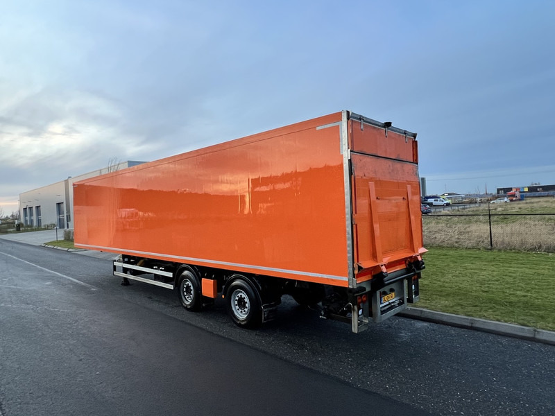 Krone 2- Assige Koeltrailer Carrier / laadklep / stuuras tridec - نصف مقطورة للتبريد: صورة 3 Krone 2- Assige Koeltrailer Carrier / laadklep / stuuras tridec - نصف مقطورة للتبريد: صورة 3