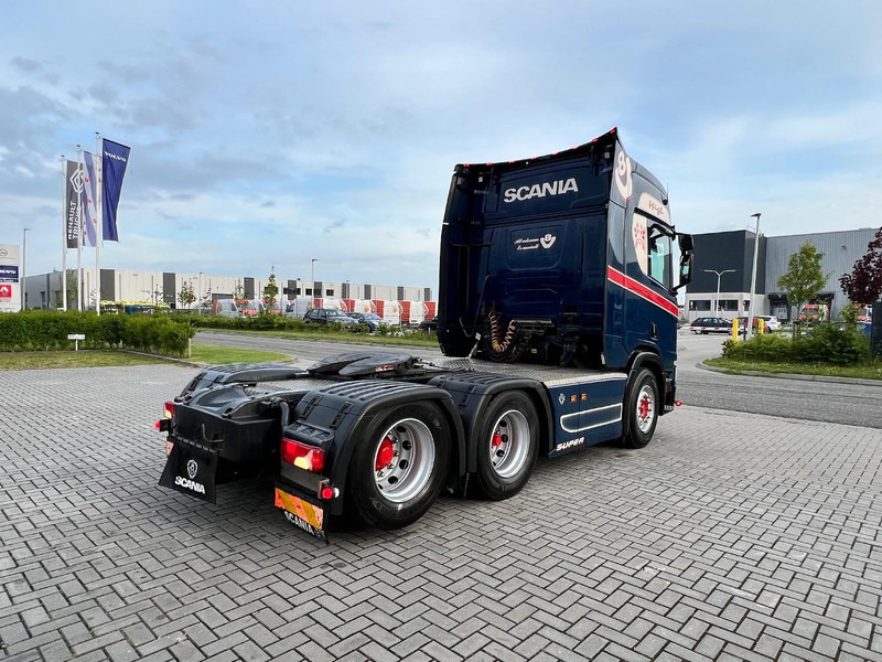 Scania R520 V8 6x2 Trekker WB 295 / Hydraulic / Full Air / Double Boogie - رأس تريلا: صورة 5 Scania R520 V8 6x2 Trekker WB 295 / Hydraulic / Full Air / Double Boogie - رأس تريلا: صورة 5