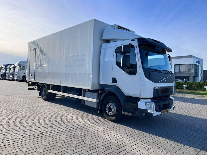 Volvo FL 250 4x2 Koelwagen Thermo king V600 / Tailgate Dhollandia 2000kg - شاحنة ذات مبرد: صورة 3 Volvo FL 250 4x2 Koelwagen Thermo king V600 / Tailgate Dhollandia 2000kg - شاحنة ذات مبرد: صورة 3
