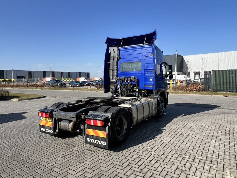 Volvo FM 370 4x2 trekker Globetrotter / Euro 5 /NEW TUV - مقطورة السحب: صورة 5 Volvo FM 370 4x2 trekker Globetrotter / Euro 5 /NEW TUV - مقطورة السحب: صورة 5