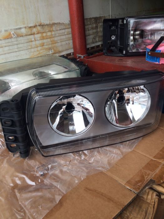 IVECO Stralis - المصابيح الأمامية - شاحنة: صورة 1 IVECO Stralis - المصابيح الأمامية - شاحنة: صورة 1