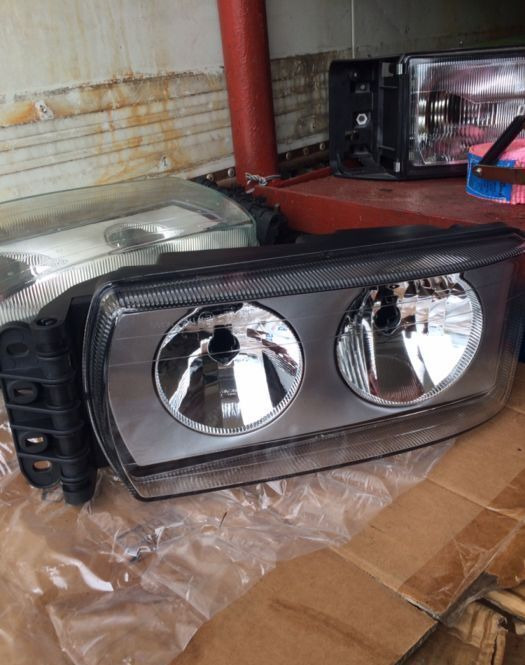 IVECO Stralis - المصابيح الأمامية - شاحنة: صورة 1 IVECO Stralis - المصابيح الأمامية - شاحنة: صورة 1