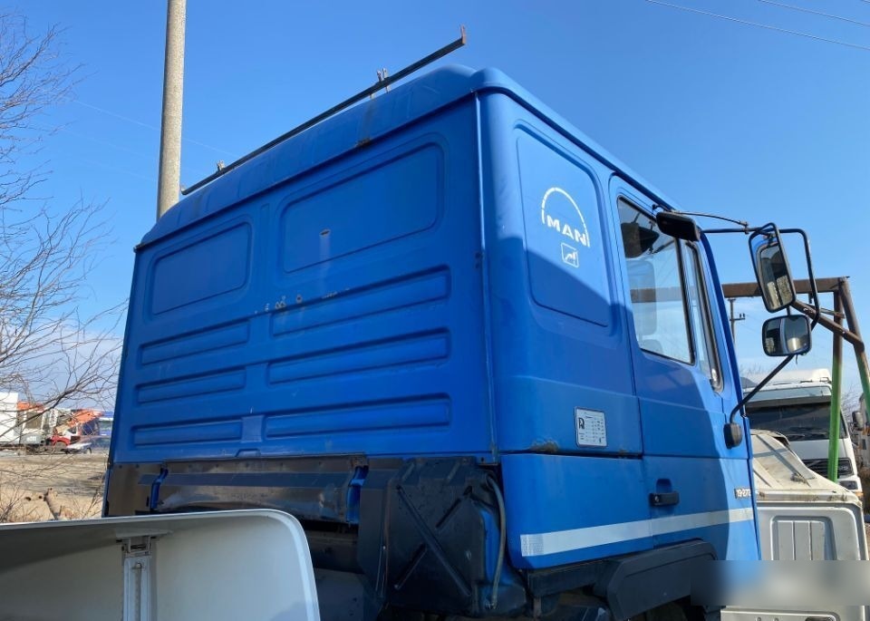 MAN SILENT , Model 1 / 2 / 3 , Dubla a completa MAN F2000 - كابينة - شاحنة: صورة 3 MAN SILENT , Model 1 / 2 / 3 , Dubla a completa MAN F2000 - كابينة - شاحنة: صورة 3