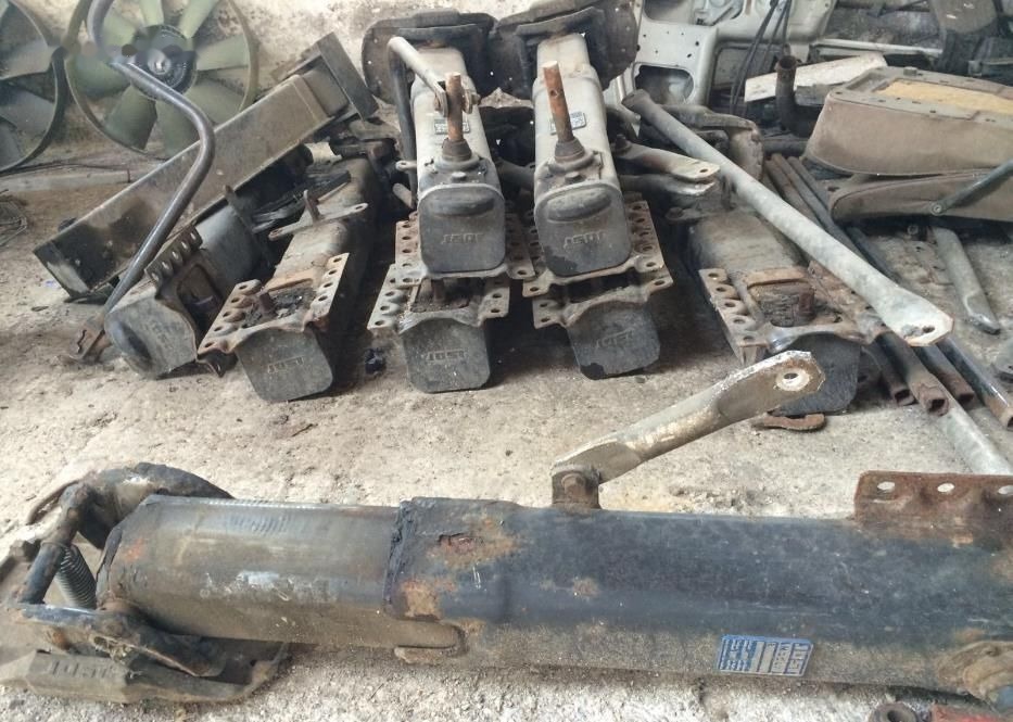 Picioare semiremorca - هيكل السيارة الخارجية - مقطورة: صورة 1 Picioare semiremorca - هيكل السيارة الخارجية - مقطورة: صورة 1