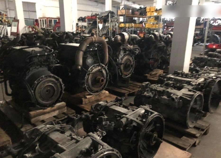 محرك - شاحنة Scania DC16102   Scania P G R T-series (2004-): صورة 7