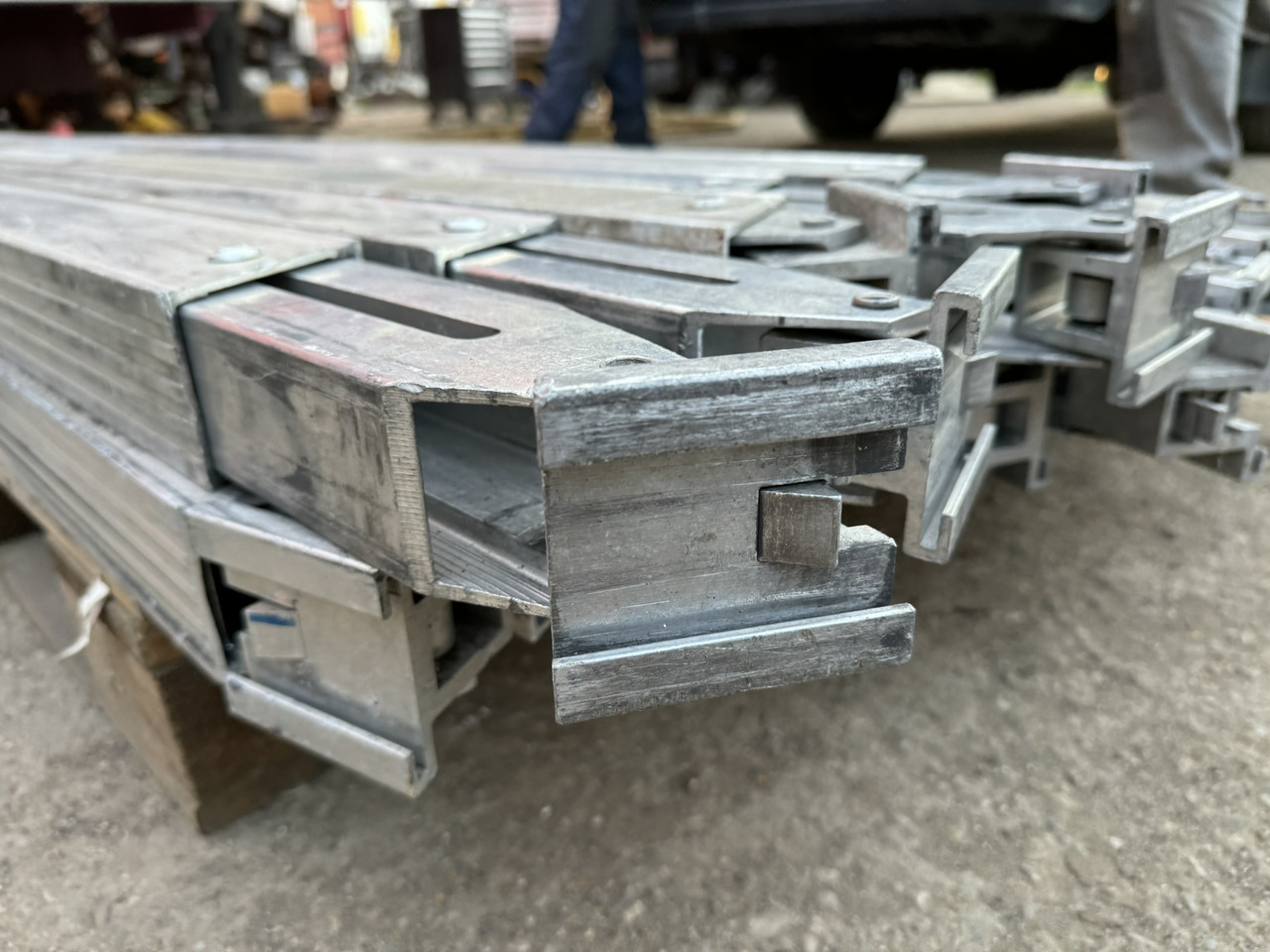 Schmitz Original Schmitz Bari Double Deck dube frigorifice 55 buc Dublu Deck - قطع غيار عامة - شاحنة: صورة 5 Schmitz Original Schmitz Bari Double Deck dube frigorifice 55 buc Dublu Deck - قطع غيار عامة - شاحنة: صورة 5