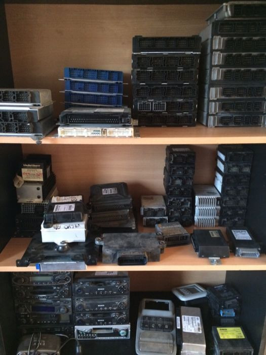 Vand calculatoare bord IVECO - وحدة إي سي يو - شاحنة: صورة 2 Vand calculatoare bord IVECO - وحدة إي سي يو - شاحنة: صورة 2