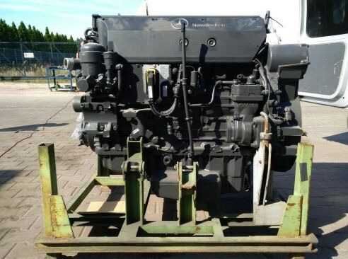 Mercedes-Benz OM 926 Mercedes-Benz ECONIC - محرك - شاحنة: صورة 2 Mercedes-Benz OM 926 Mercedes-Benz ECONIC - محرك - شاحنة: صورة 2