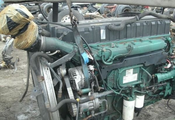 Volvo D12D 420 Volvo FH 12 - محرك - شاحنة: صورة 1 Volvo D12D 420 Volvo FH 12 - محرك - شاحنة: صورة 1