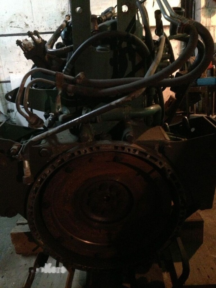 Volvo D6A210 EC96 Volvo FL 6 - محرك - شاحنة: صورة 2 Volvo D6A210 EC96 Volvo FL 6 - محرك - شاحنة: صورة 2