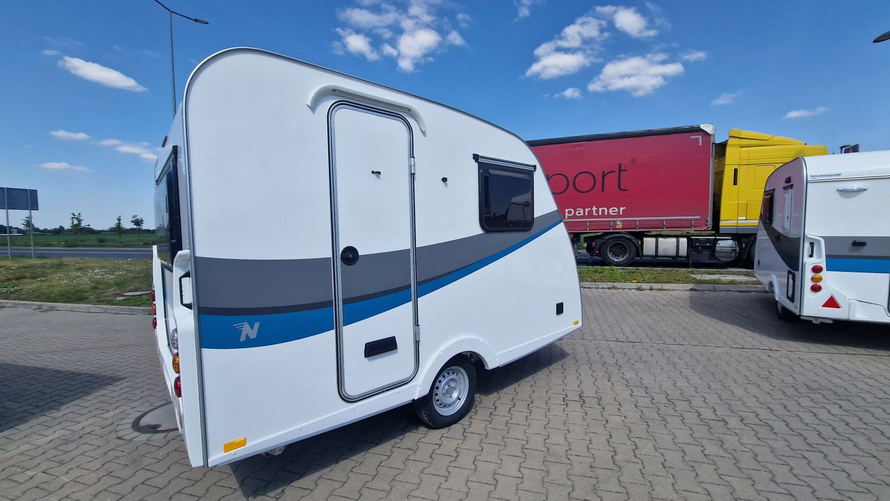 N-SPORT Niewiadów Kempingowa dla 3 osób DMC 750kg. - كرفان سحب: صورة 3 N-SPORT Niewiadów Kempingowa dla 3 osób DMC 750kg. - كرفان سحب: صورة 3