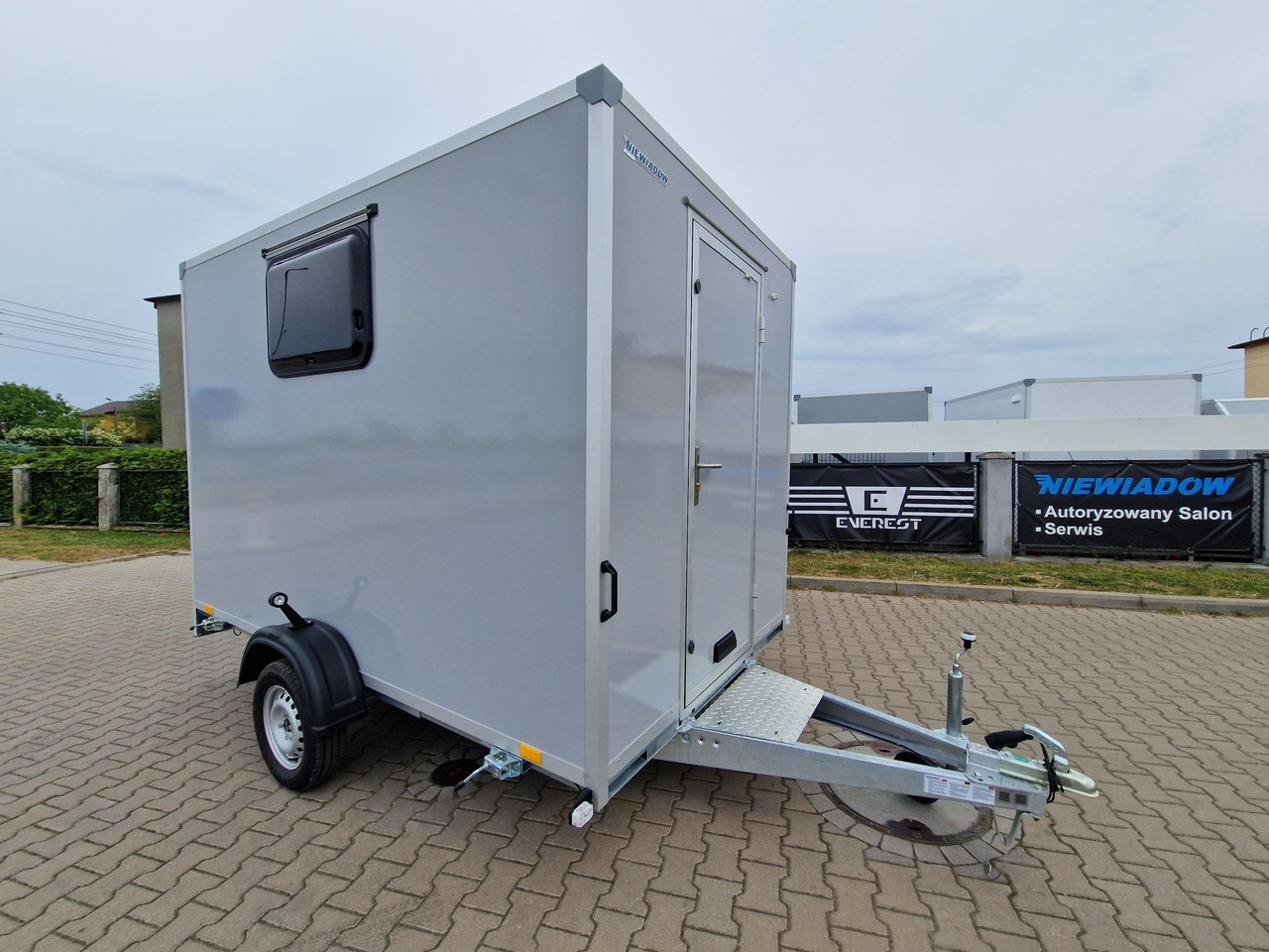 Przyczepa Socjalna Magazyn Budowa Stróżówka Nowa dowolna zabudowa - حاوية إنشاءات, مقطورة: صورة 2 Przyczepa Socjalna Magazyn Budowa Stróżówka Nowa dowolna zabudowa - حاوية إنشاءات, مقطورة: صورة 2