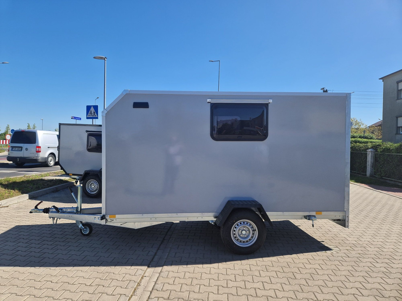 Przyczepa kempingowa Motocamp dla motocykla - كرفان سحب: صورة 4 Przyczepa kempingowa Motocamp dla motocykla - كرفان سحب: صورة 4