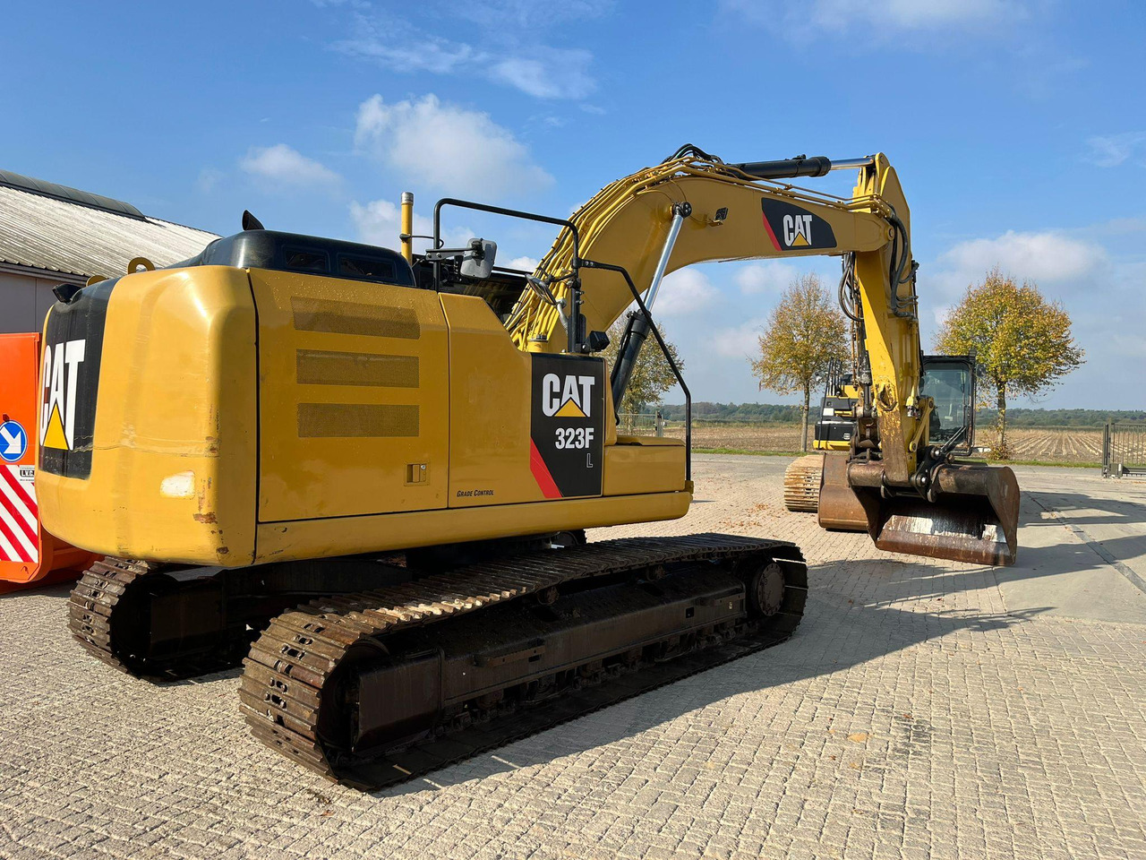 Caterpillar 323FL - حفار زاحف: صورة 3 Caterpillar 323FL - حفار زاحف: صورة 3