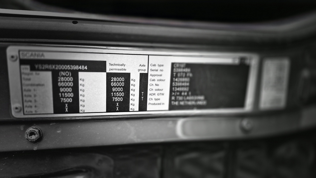 رأس تريلا SCANIA R730: صورة 18