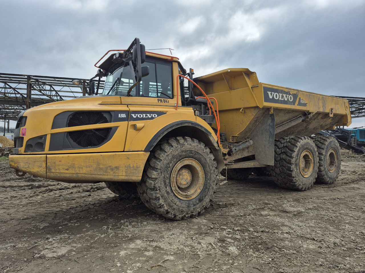 VOLVO A30G - شاحنة مفصلية: صورة 1 VOLVO A30G - شاحنة مفصلية: صورة 1