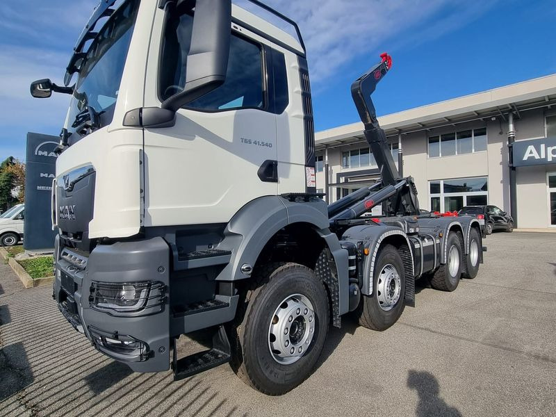 MAN TGS GANCIO SCARRABILE - NUOVO TGS 41.540 8x4 BB CH - شاحنة برافعة خطافية: صورة 2 MAN TGS GANCIO SCARRABILE - NUOVO TGS 41.540 8x4 BB CH - شاحنة برافعة خطافية: صورة 2