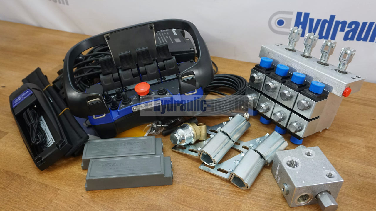 آلات الإنشاء Scanreco RC 400 Radio Remote Control with 4 Functions with Actuators 12/24V for HIAB: صورة 9 آلات الإنشاء Scanreco RC 400 Radio Remote Control with 4 Functions with Actuators 12/24V for HIAB: صورة 9