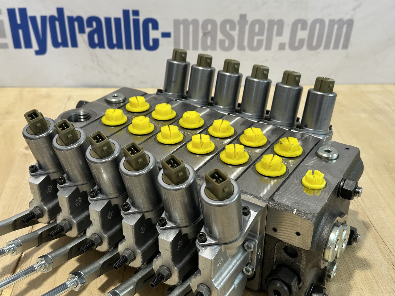 Valve Walvoil DPX100 Epsilon, Palift, Fassi, Palfinger - مقطورة الغابات: صورة 1 Valve Walvoil DPX100 Epsilon, Palift, Fassi, Palfinger - مقطورة الغابات: صورة 1