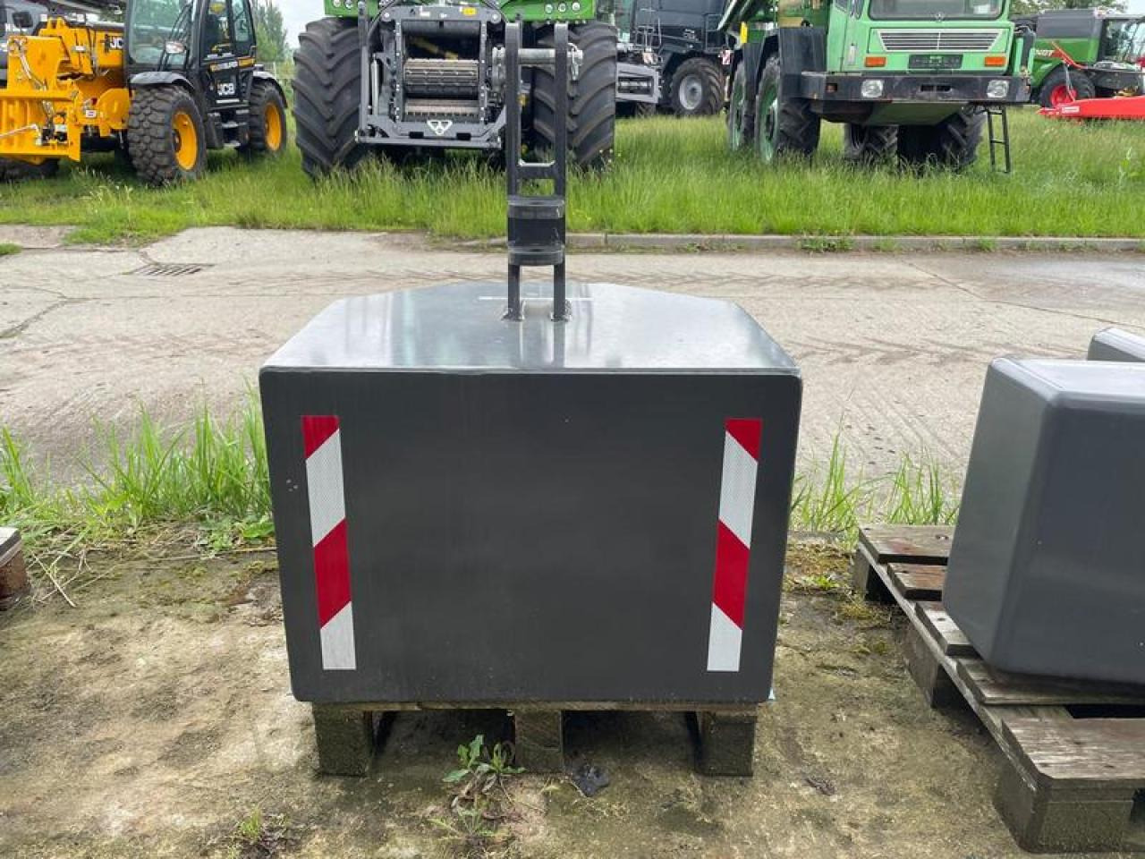 1000KG BUSCHMEIER FRONTGEWICHT - ثقل موازنة: صورة 3 1000KG BUSCHMEIER FRONTGEWICHT - ثقل موازنة: صورة 3