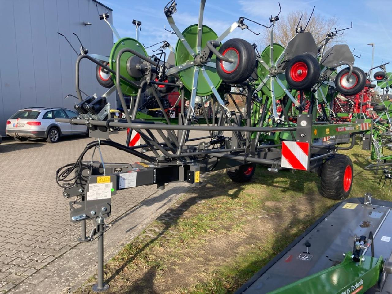 Fendt LOTUS 1020 T - نشارة الدريس/ شوكة جرف: صورة 4 Fendt LOTUS 1020 T - نشارة الدريس/ شوكة جرف: صورة 4
