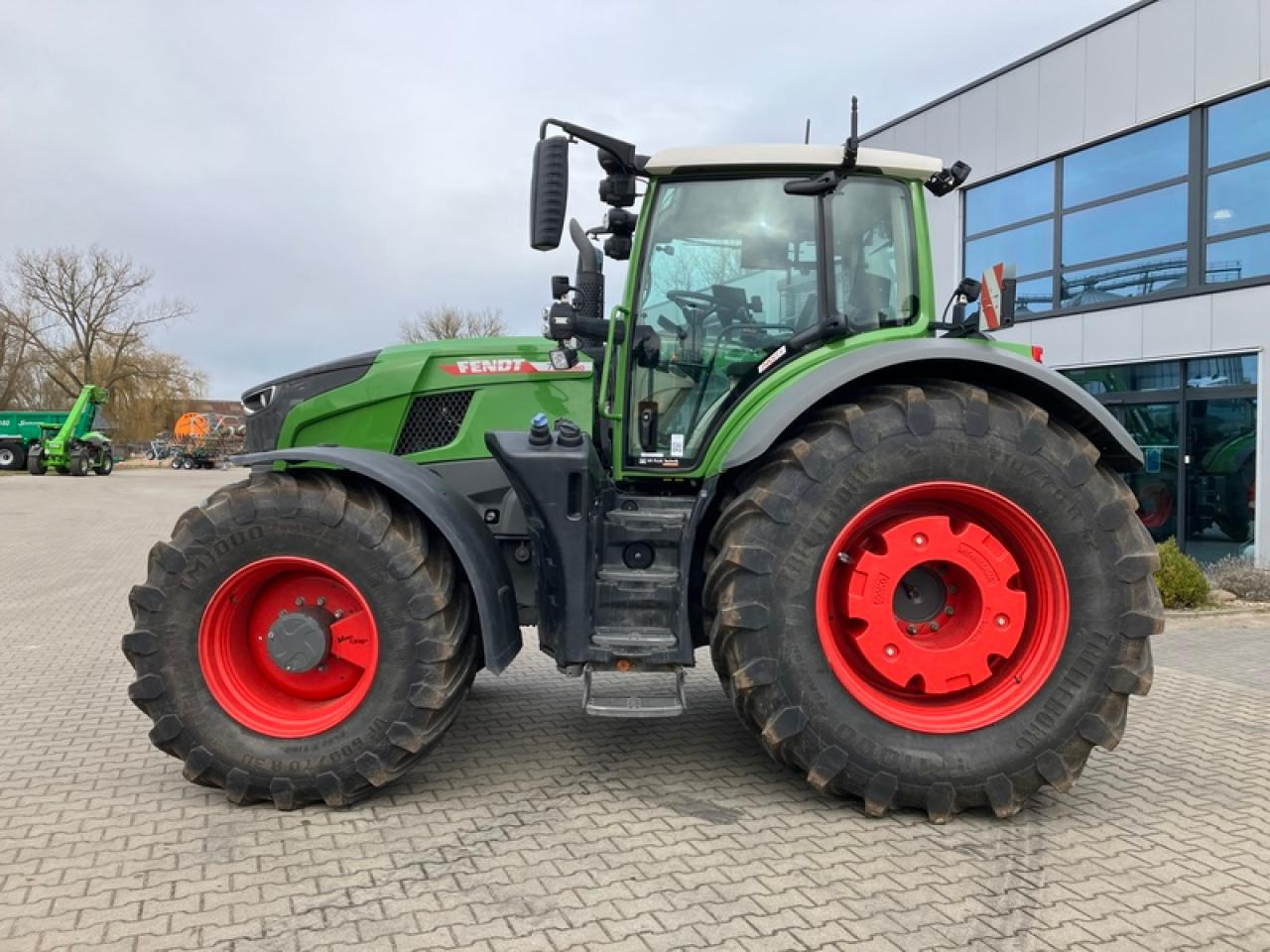 Fendt VARIO 728 GEN 7//RTK//VARIO GRIP - جرار: صورة 2 Fendt VARIO 728 GEN 7//RTK//VARIO GRIP - جرار: صورة 2