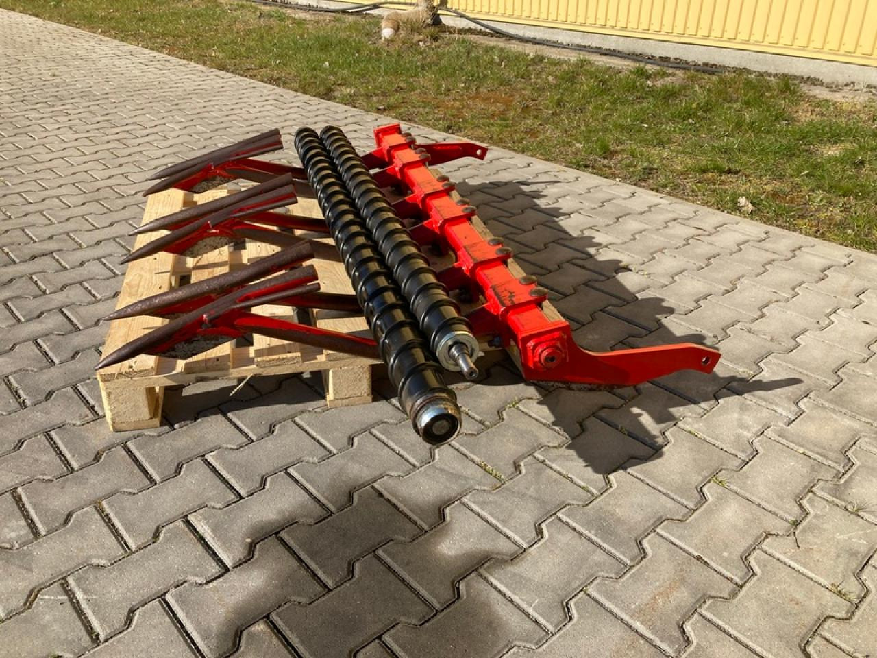 Grimme MÖHRENAUFNAHME EVO 280 - حصادة البطاطس: صورة 4 Grimme MÖHRENAUFNAHME EVO 280 - حصادة البطاطس: صورة 4