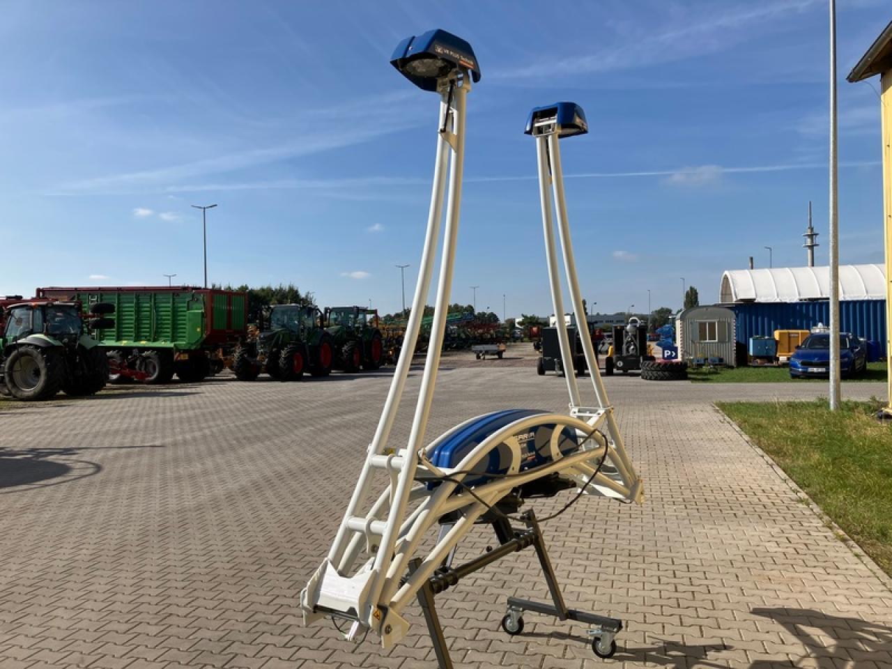 ISARIA PRO ACTIVE N-SENSOR - نظام الملاحة: صورة 2 ISARIA PRO ACTIVE N-SENSOR - نظام الملاحة: صورة 2