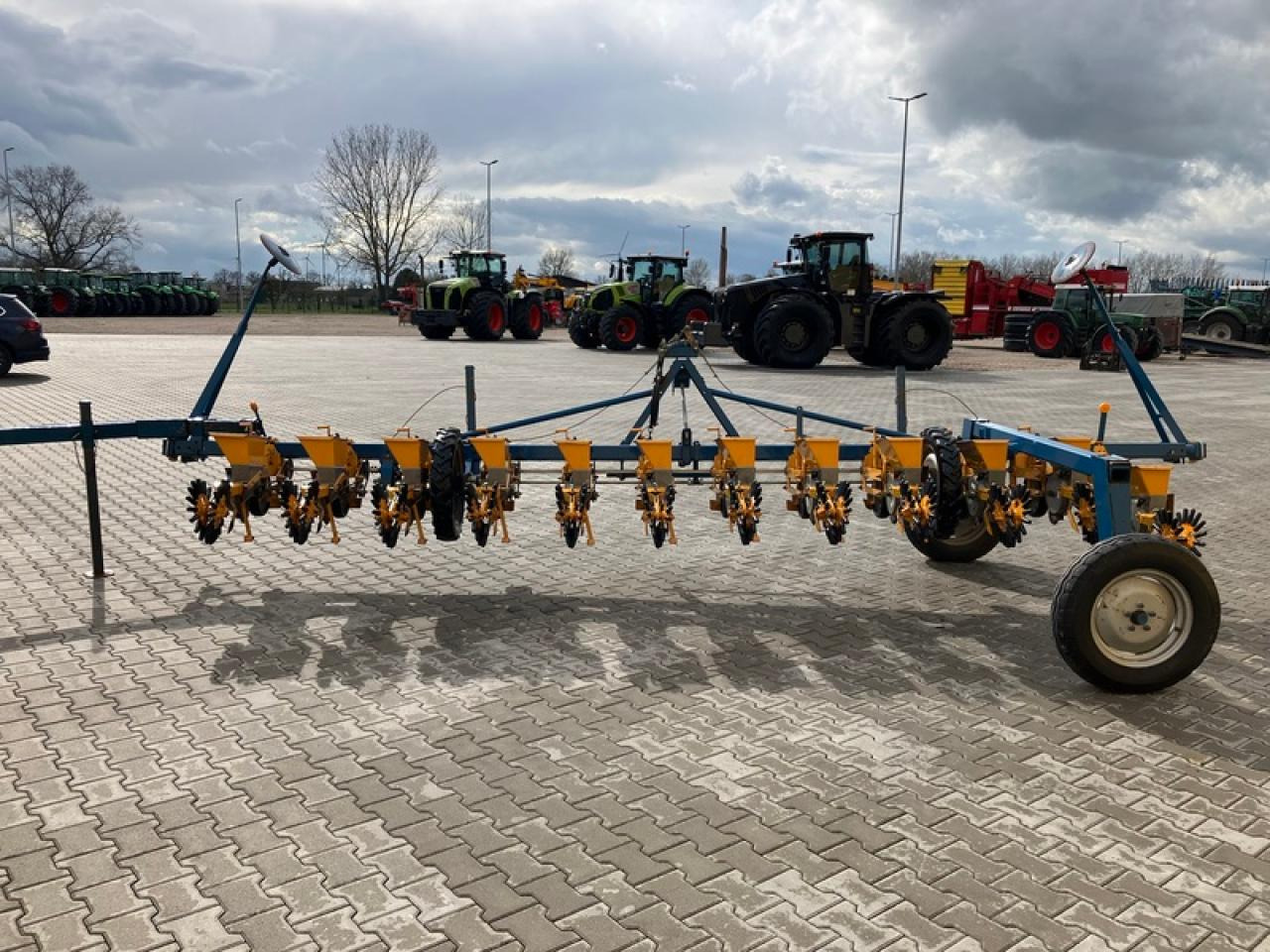 Kleine RÜBENDRILLMASCHINE KLEINE UNICORN - آلة البذر الدقيق: صورة 3 Kleine RÜBENDRILLMASCHINE KLEINE UNICORN - آلة البذر الدقيق: صورة 3