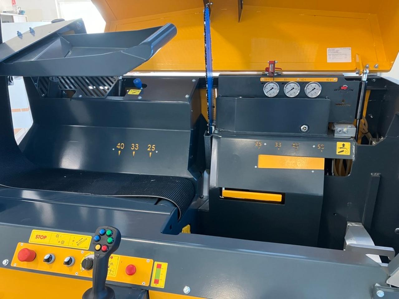 TITAN 43/20CE UNIFOREST - معدات الغابات: صورة 5 TITAN 43/20CE UNIFOREST - معدات الغابات: صورة 5