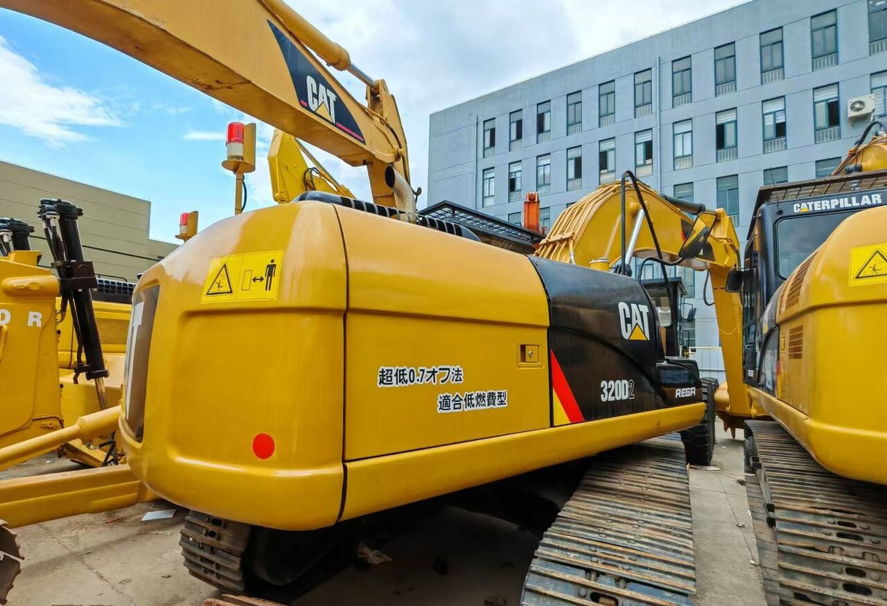 Caterpillar 330BL - حفار زاحف: صورة 3 Caterpillar 330BL - حفار زاحف: صورة 3