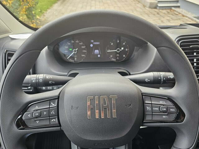 FIAT Ducato 140 DOKA Pritsche 2,9 Meter Klima DAB... - شاحنة توصيل مفتوحة, الشاحنات الصغيرة كابينة مزدوجة: صورة 4 FIAT Ducato 140 DOKA Pritsche 2,9 Meter Klima DAB... - شاحنة توصيل مفتوحة, الشاحنات الصغيرة كابينة مزدوجة: صورة 4