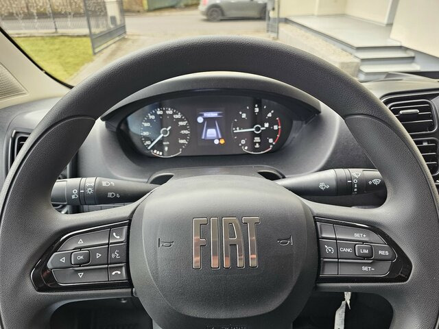 FIAT Ducato 35 MAXI 180 Koffer GFK 2,38 Höhe sofort... - شاحنة بصندوق مغلق: صورة 2 FIAT Ducato 35 MAXI 180 Koffer GFK 2,38 Höhe sofort... - شاحنة بصندوق مغلق: صورة 2