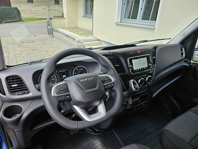 IVECO Daily 35S18HA8 3.0 Hi-Matic AHK Tachograph LED - شاحنة بصندوق مغلق: صورة 4 IVECO Daily 35S18HA8 3.0 Hi-Matic AHK Tachograph LED - شاحنة بصندوق مغلق: صورة 4