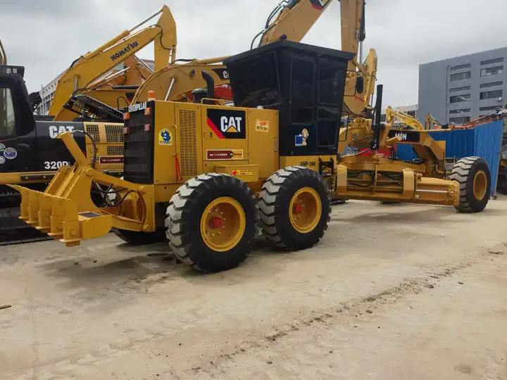 Best price JAPAN made grader cat 140h motor grader second hand low prices hot selling - ماكينة تسوية: صورة 4 Best price JAPAN made grader cat 140h motor grader second hand low prices hot selling - ماكينة تسوية: صورة 4