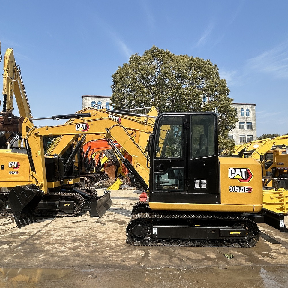 CAT 305.5E2 Excavator - حفار زاحف: صورة 3 CAT 305.5E2 Excavator - حفار زاحف: صورة 3