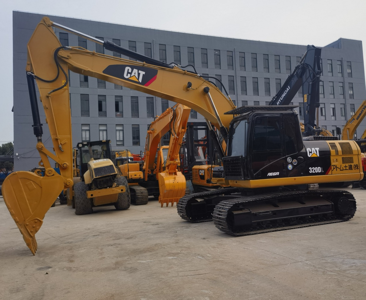 CAT 320DL Excavator - حفار زاحف: صورة 2 CAT 320DL Excavator - حفار زاحف: صورة 2