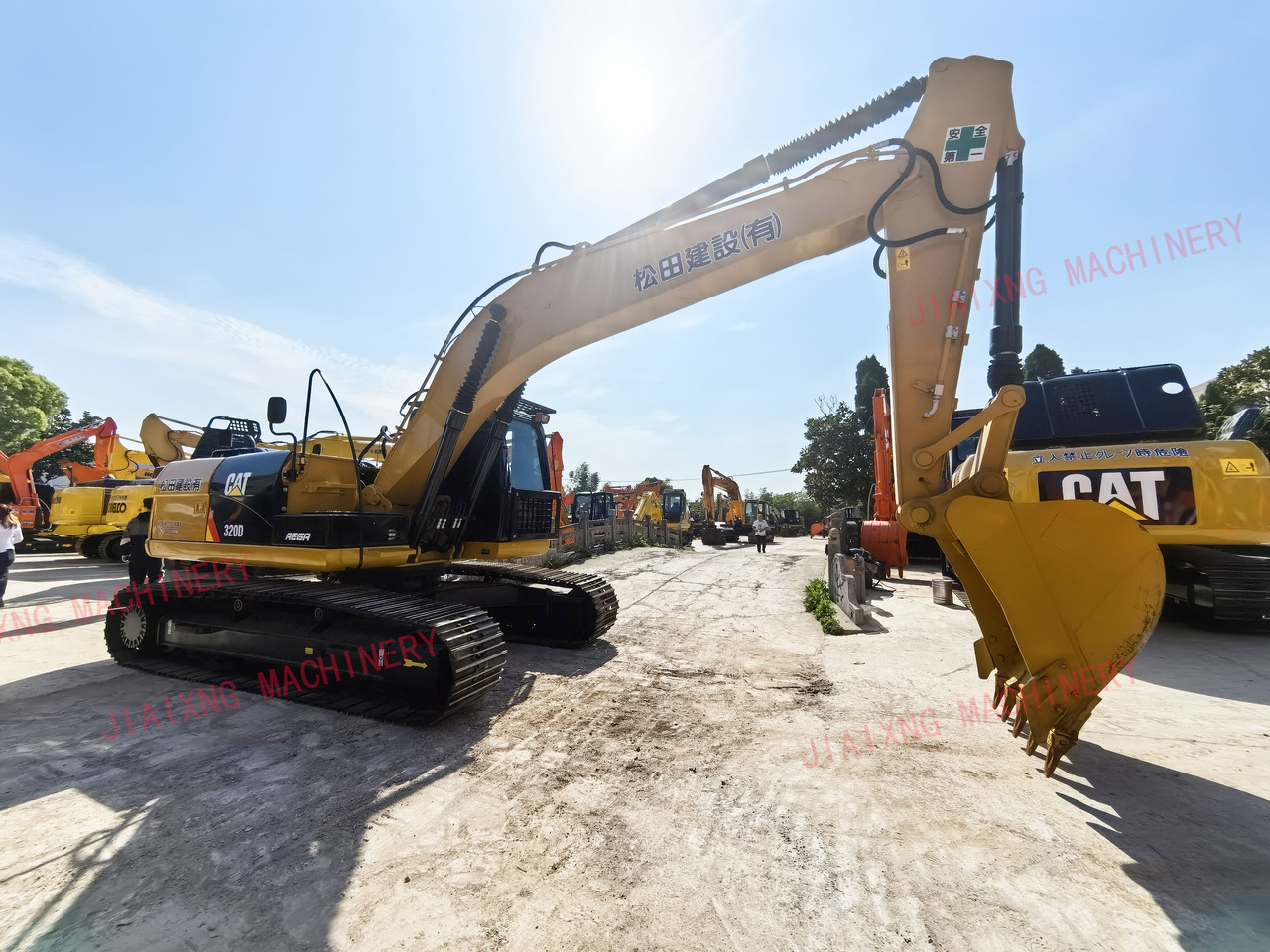CAT 320DL used excavator - حفار زاحف: صورة 2 CAT 320DL used excavator - حفار زاحف: صورة 2