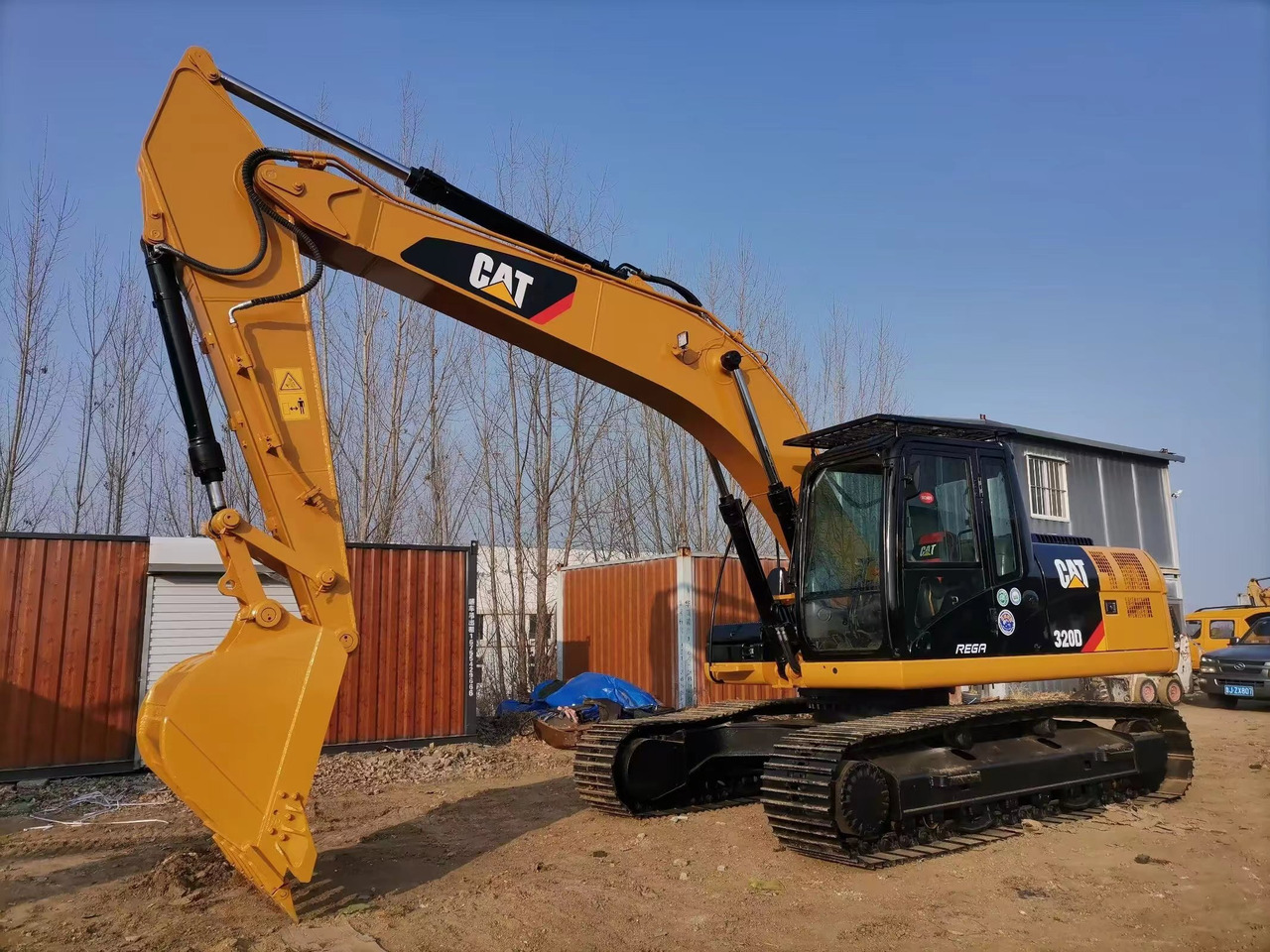 CAT 320DL used excavator - حفار زاحف: صورة 5 CAT 320DL used excavator - حفار زاحف: صورة 5