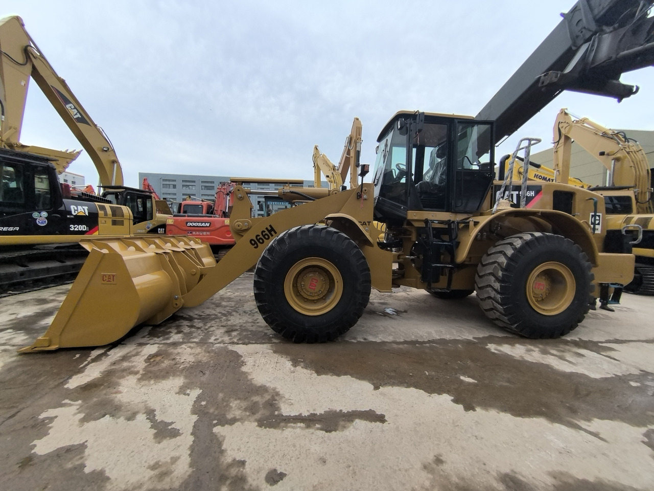 CAT 966H Wheel Loader - اللودر بعجل: صورة 3 CAT 966H Wheel Loader - اللودر بعجل: صورة 3