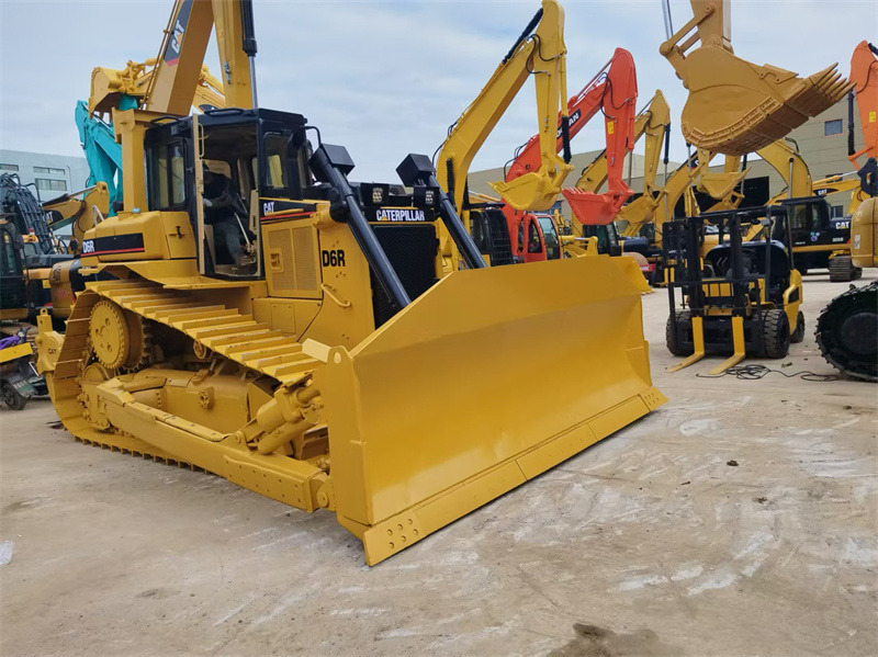 CAT D6R Bulldozer - بلدوزر: صورة 2 CAT D6R Bulldozer - بلدوزر: صورة 2