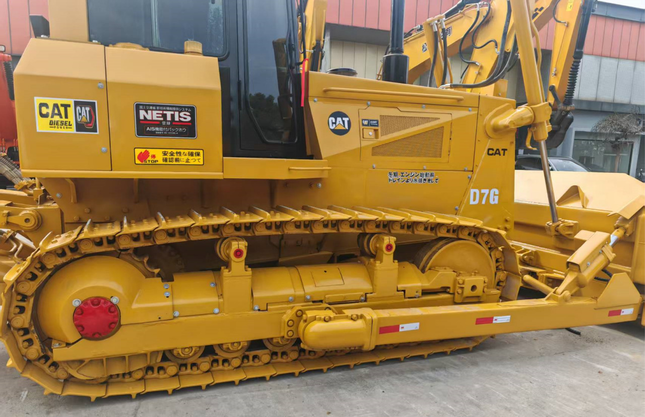 CAT D7G Bulldozer - بلدوزر: صورة 4 CAT D7G Bulldozer - بلدوزر: صورة 4