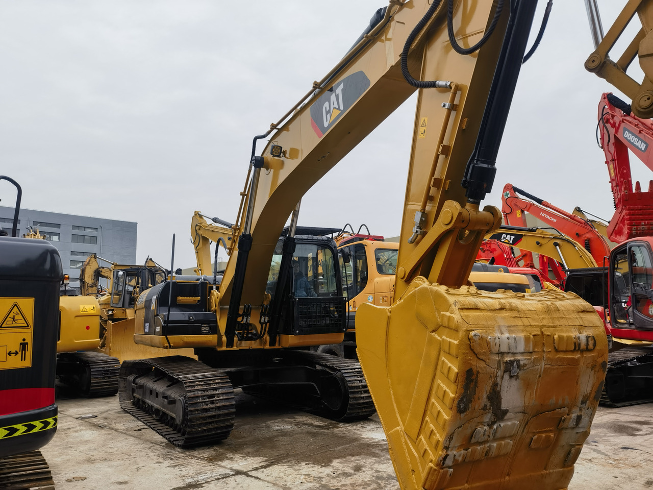 CATERPILLAR 336 D - حفار زاحف: صورة 3 CATERPILLAR 336 D - حفار زاحف: صورة 3