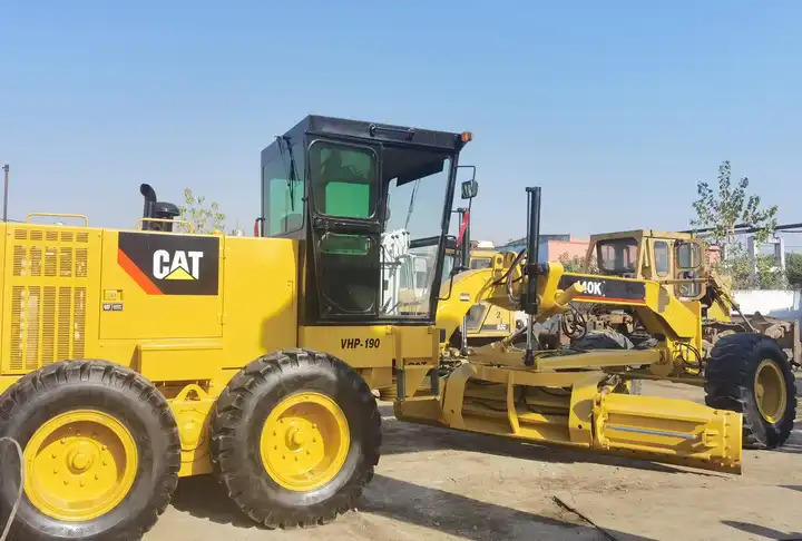 Caterpillar motor grader used 140K used grader cat 140K 120K 140H 120H 120G caterpillar grader 140K - ماكينة تسوية: صورة 3 Caterpillar motor grader used 140K used grader cat 140K 120K 140H 120H 120G caterpillar grader 140K - ماكينة تسوية: صورة 3