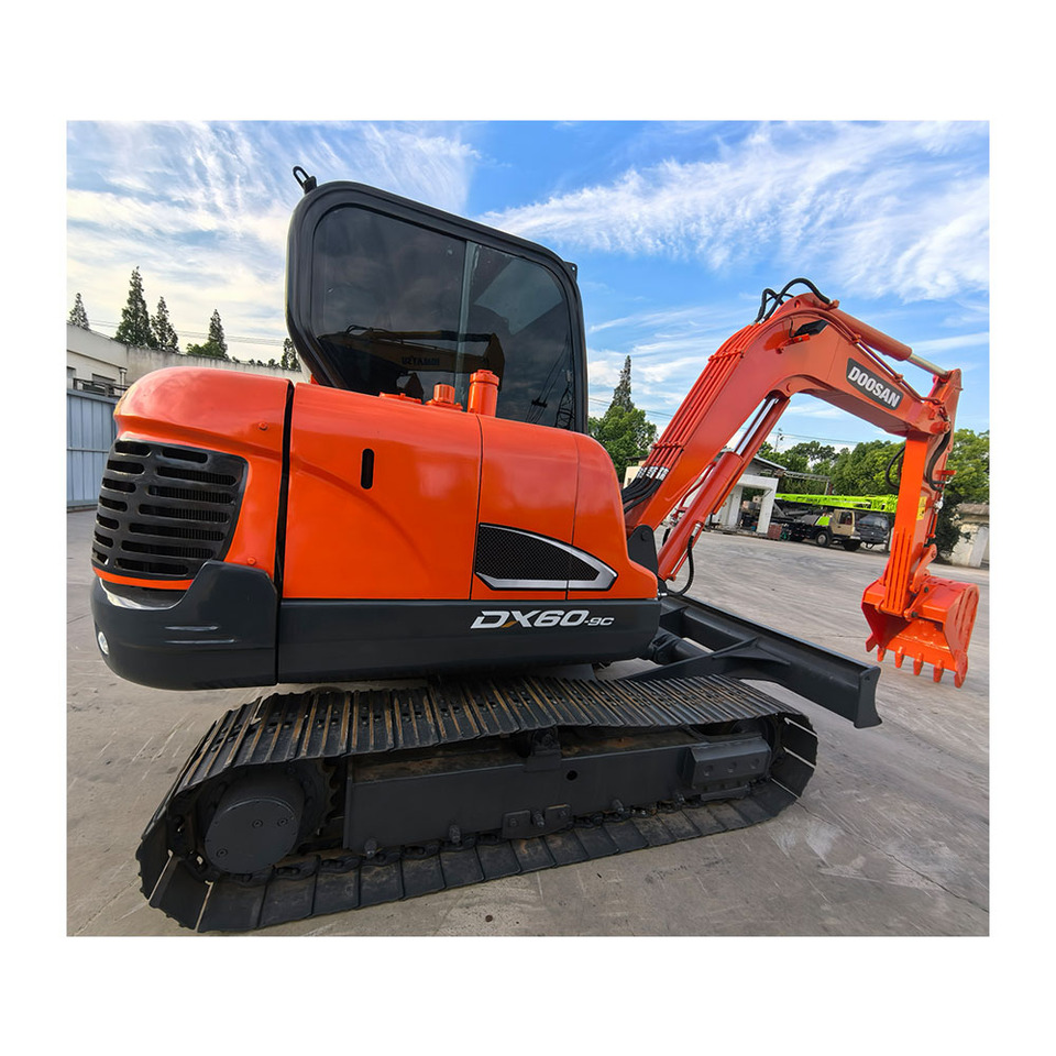 DOOSAN DX60 excavator - حفار صغير: صورة 2 DOOSAN DX60 excavator - حفار صغير: صورة 2