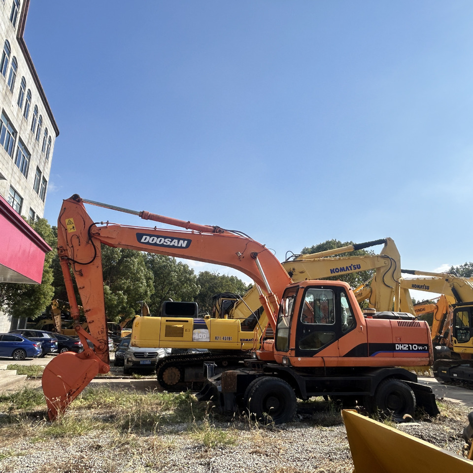 Doosan DH210w-7 wheel excavator - حفار ذو عجلات: صورة 4 Doosan DH210w-7 wheel excavator - حفار ذو عجلات: صورة 4